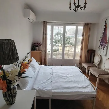 Appartement Double Bedroom Balcony Ac