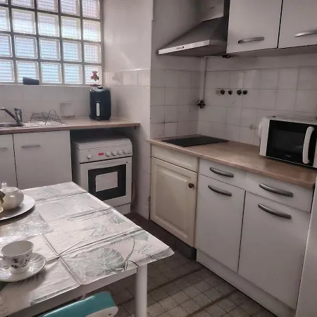 Appartement Double Bedroom Balcony Ac
