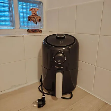 Double Bedroom Balcony Ac Appartement *